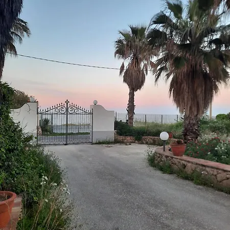 Locazione Turistica Demetra בית נופש *